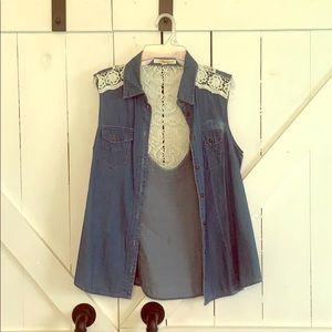 Women’s medium jean vest